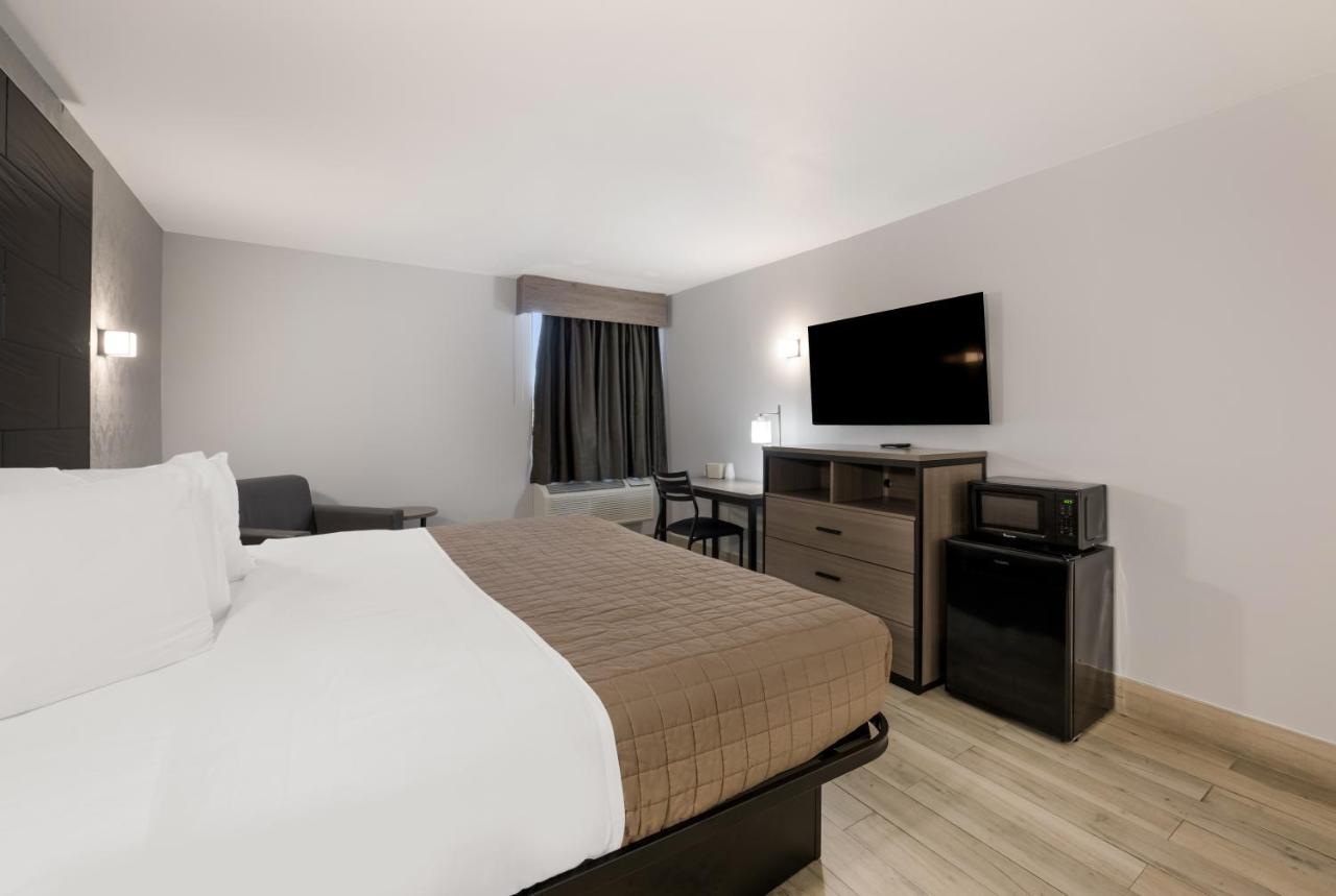 Essence Express Wayne Hotel Exterior foto
